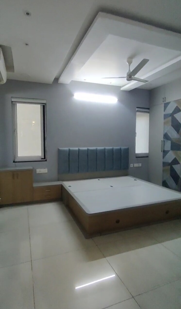 Bedroom, madhapur 3 Bedroom 2000 Sq.Ft. Apartment In Madhapur Hyderabad 8882436