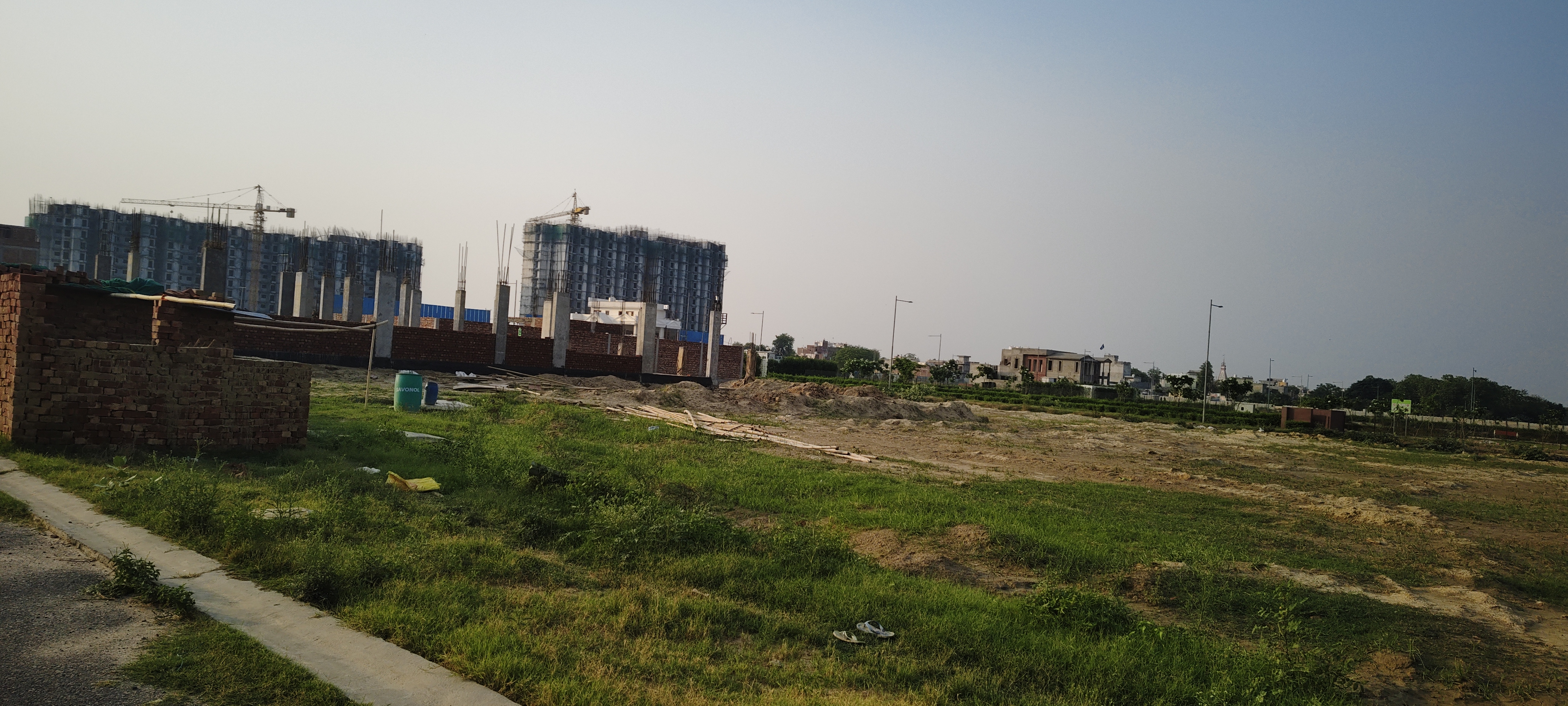 Plot For Sale in Wave Springwood Enclave