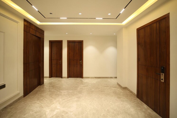 Room, sector 49 4 Bedroom 2000 Sq.Ft. Builder Floor In Sector 49 Gurgaon 8882464