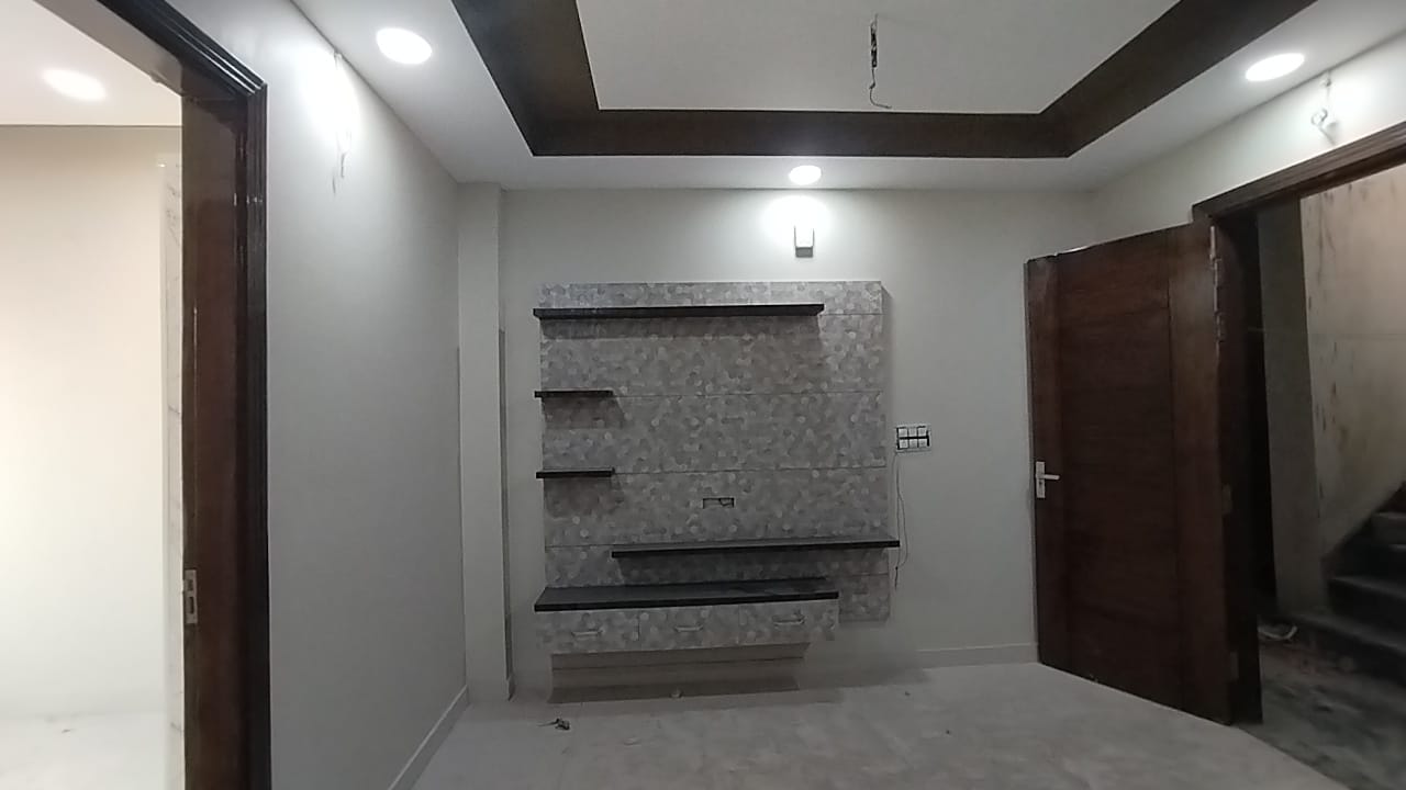 3.5 BHK + Extra Room Builder Floor For Sale in Kamal Pur
