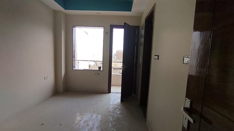 Room, burari 3.5 Bedroom 900 Sq.Ft. Builder Floor In Burari Delhi 8882455