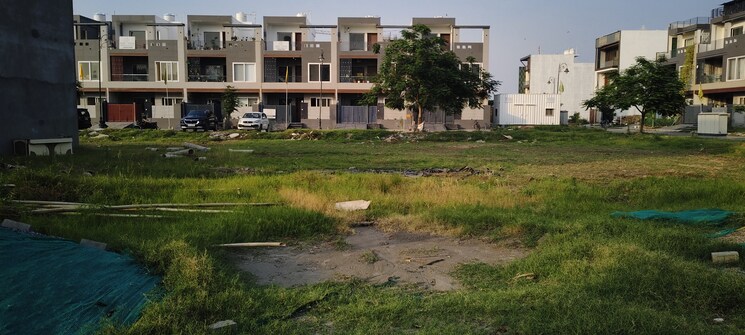 Nearby, wave-springwood-enclave  162 Sq.Mt. Plot In Mahurali Ghaziabad 8882485