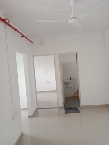 2 BHK Apartment For Sale in Kalpataru Parkcity, Kolshet Road