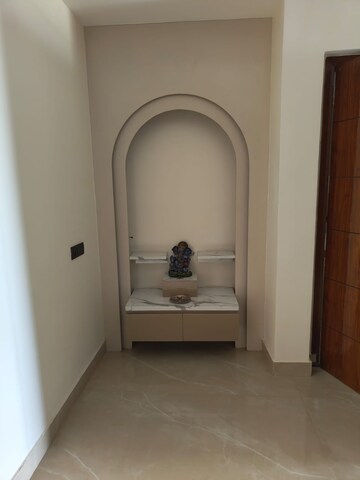 Bathroom in 3 BHK Builder Floor at Amolik Aster Woods, Sector 98 – for Sale