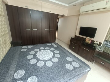 Bedroom in 3 BHK Apartment at Ekta Heritage Apartment, Khar West – for Rent