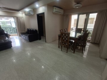 Parking in 3 BHK Apartment at Ekta Heritage Apartment, Khar West – for Rent