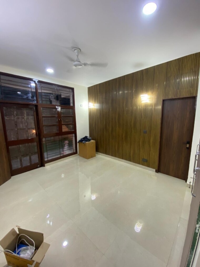 Room, sector 57 3 Bedroom 300 Sq.Yd. Builder Floor In Sector 57 Gurgaon 8882609