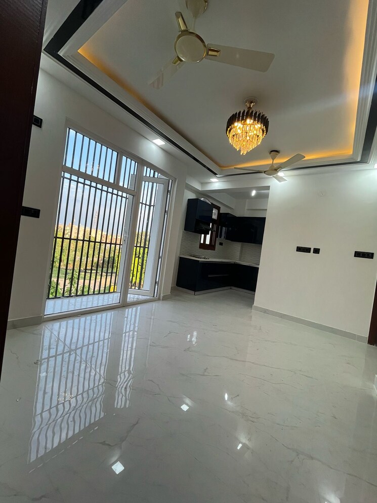 Balcony, palm-residency-chhatarpur 2 Bedroom 950 Sq.Ft. Apartment In Chattarpur Delhi 8882603