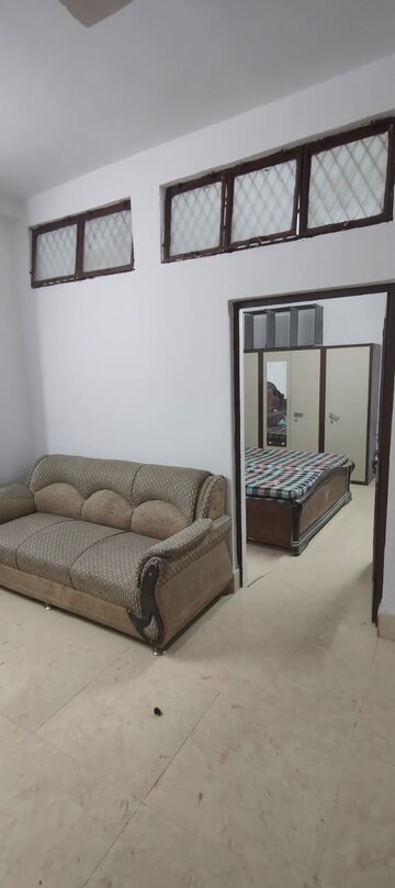 1 BHK Builder Floor For Rent in Chattarpur
