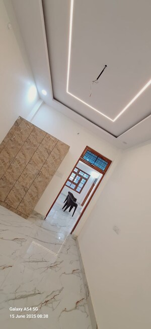 Furnished Amenities in 3 BHK Villa at Arjunganj – for Sale