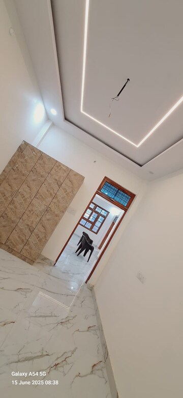 Furnished Amenities in 3 BHK Villa at Arjunganj – for Sale