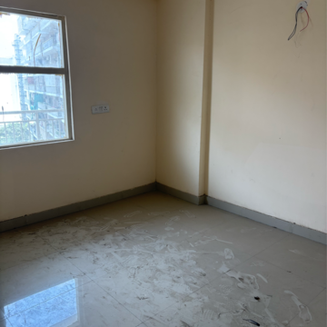 Room in 3 BHK Apartment at Auric Happy Homes, Sector 86 – for Rent