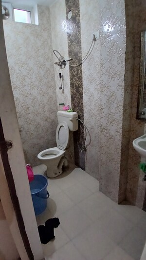 Attached Bathroom in 3 BHK Builder Floor at DDA Taimoor Enclave, New Friends Colony – for Sale