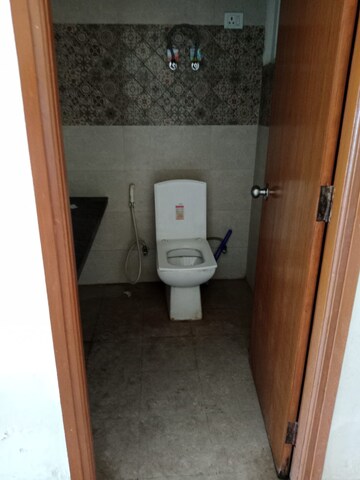 Bathroom in 1 BHK Apartment at Paramount Golfforeste, Zeta I Greater Noida – for Rent