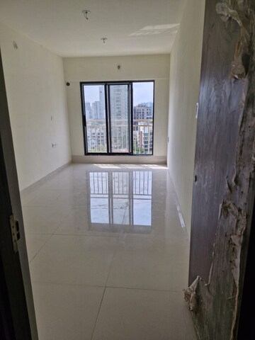 Room in 2 BHK Apartment at Oxford Navrang Crystal, Goregaon West – for Rent