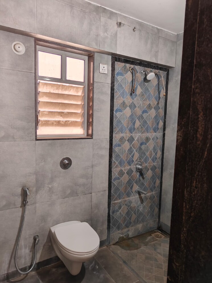 Bathroom, gkg-the-kings-way 2 Bedroom 987 Sq.Ft. Apartment In Ghorpadi Pune 8882702