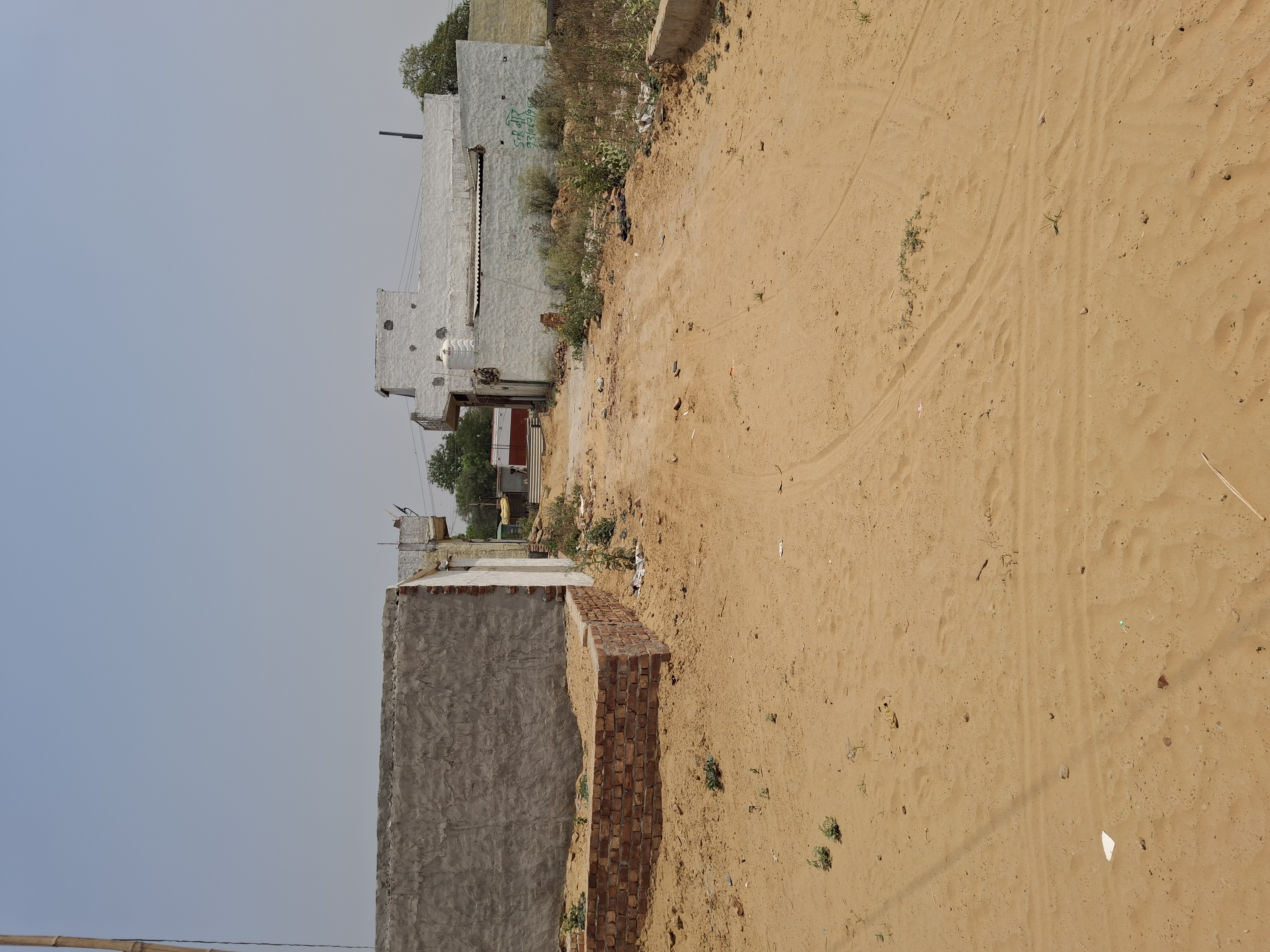 Plot For Sale in Bhondsi