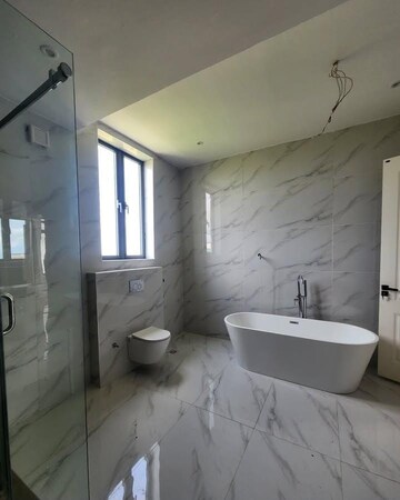 Bathroom in 2 BHK Builder Floor at Sector 22 – for Rent