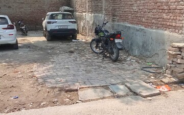 Plot For Sale in Anand Vihar