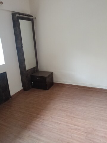1 BHK Apartment For Rent in Golders Green CHS, Borivali West