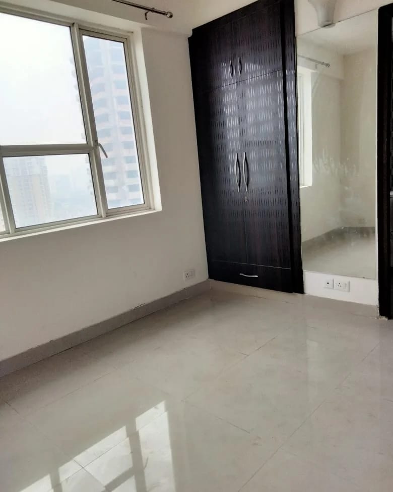 2.5 BHK + Pooja Room,Study Room 1234 Sq.Ft. Apartment in Logix Blossom Greens