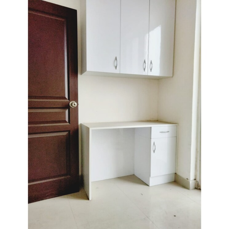 Room, logix-blossom-greens 2.5 Bedroom 1234 Sq.Ft. Apartment In Sector 143 Noida 8882761