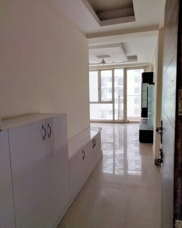 Living Room in 2.5 BHK Apartment at Logix Blossom Greens, Sector 143 – for Rent