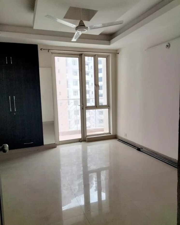 Room, logix-blossom-greens 2.5 Bedroom 1234 Sq.Ft. Apartment In Sector 143 Noida 8882761