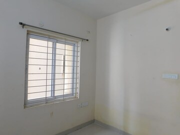 Room in 3 BHK Apartment at Aditya Imperial Heights, Hafeezpet – for Rent