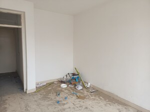 Room in 1 BHK Apartment at Breez Global Heights, Sohna Sector 33 – for Sale