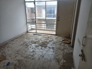 Room in 1 BHK Apartment at Breez Global Heights, Sohna Sector 33 – for Sale