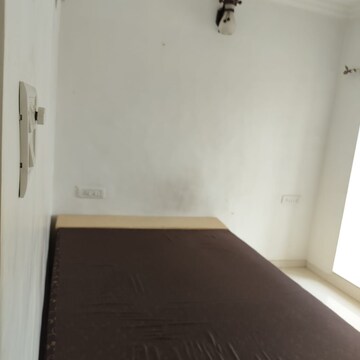 Room in Studio Apartment at Royal Palms, Goregaon East – for Rent