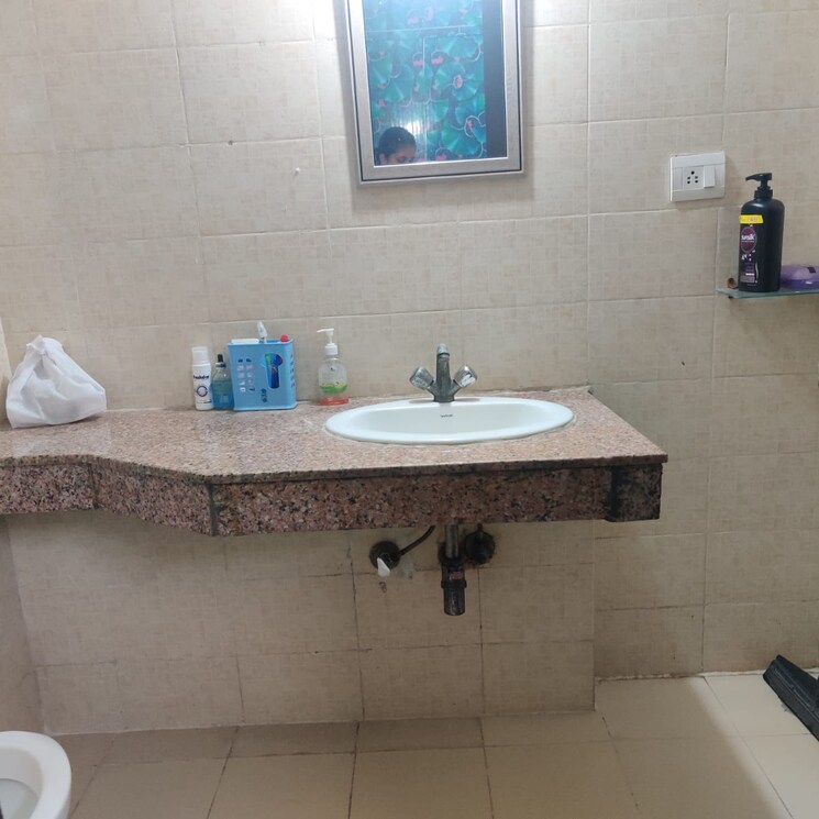 Bathroom, logix-blossom-county 2 Bedroom 1040 Sq.Ft. Apartment In Sector 137 Noida 8883053