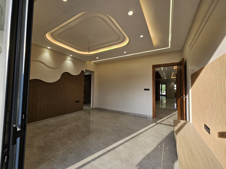 Kitchen, parklands 4 Bedroom 350 Sq.Yd. Builder Floor In Sector 85 Faridabad 8882983