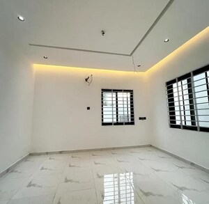 Kitchen in 3 BHK Builder Floor at Sector 32 – for Sale