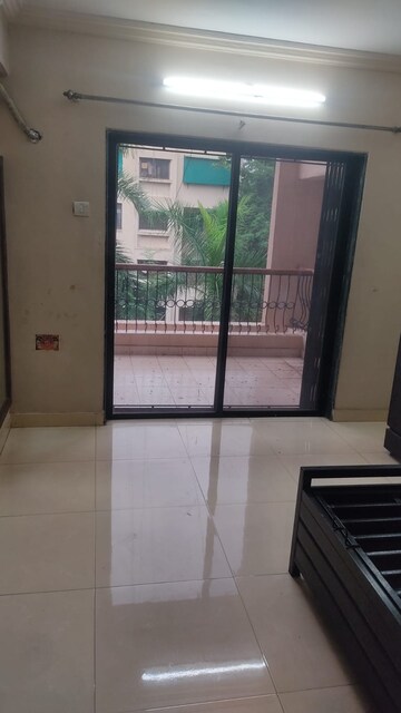 2 BHK Apartment For Rent in Silver Dale, Bt Kawade Road