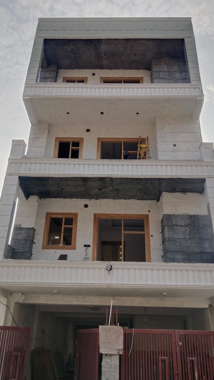 Exterior View, sector 89 3 Bedroom 140 Sq.Yd. Builder Floor In Sector 89 Faridabad 8883046