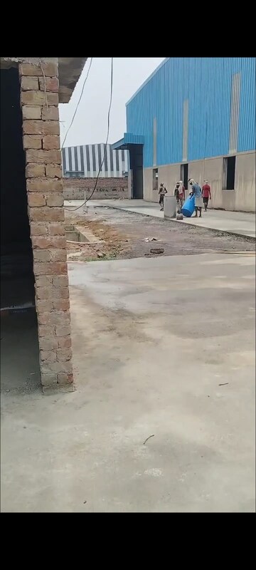 Parking in  Industrial Plot at Chaupanki – for Rent