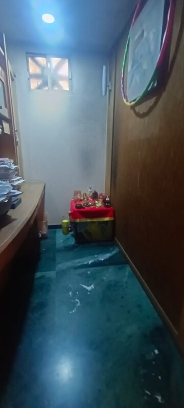 Furnished Amenities in 3 BHK Apartment at Bianca Tower, Andheri West – for Rent