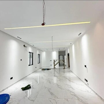 2 BHK Builder Floor For Rent in Sector 33