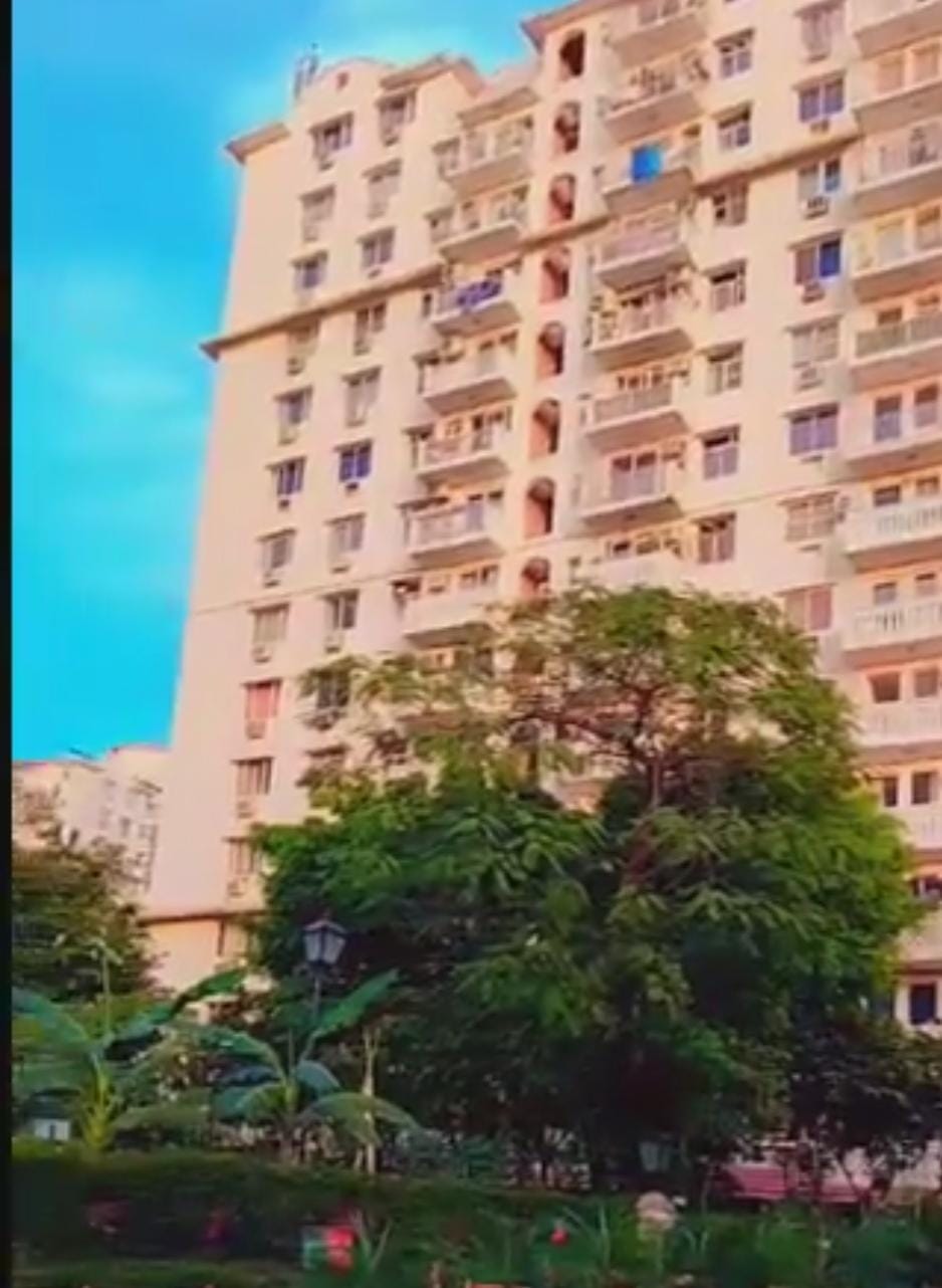 3 BHK + Servant Room Apartment For Sale in DLF The Wellington Estate