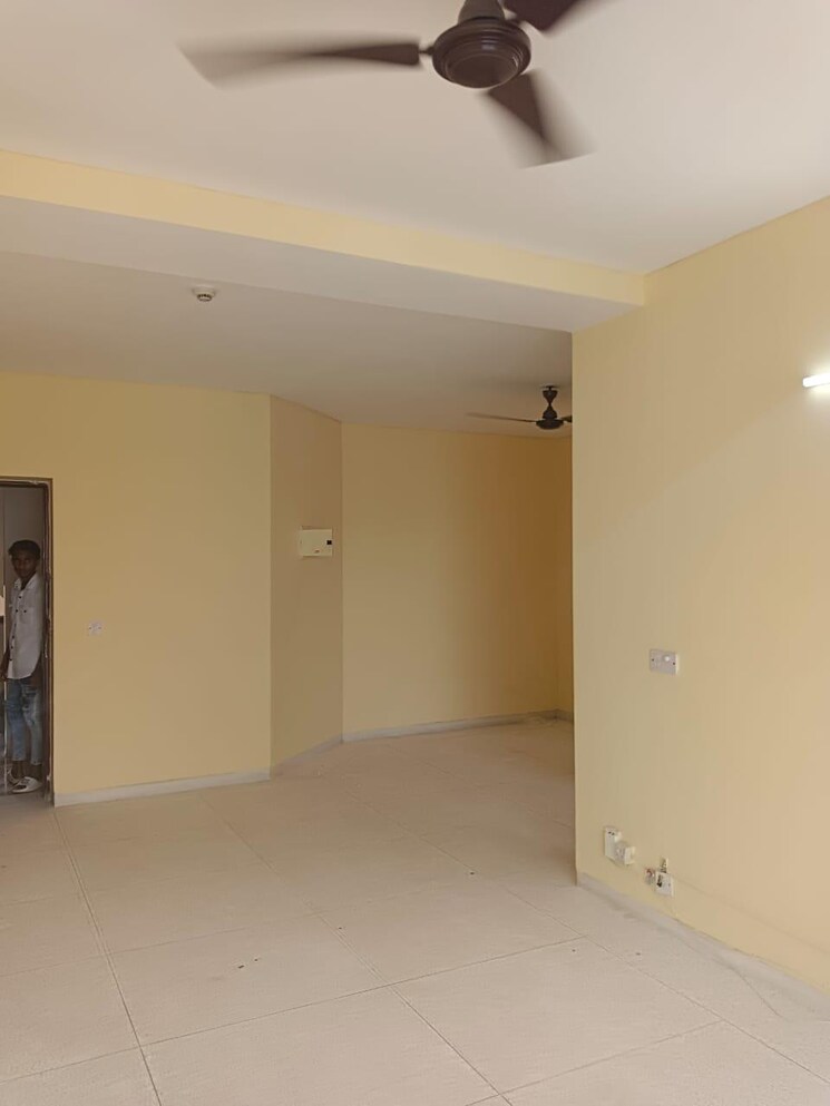 Room, dlf-the-wellington-estate 3 Bedroom 1395 Sq.Ft. Apartment In Dlf Phase V Gurgaon 8883190
