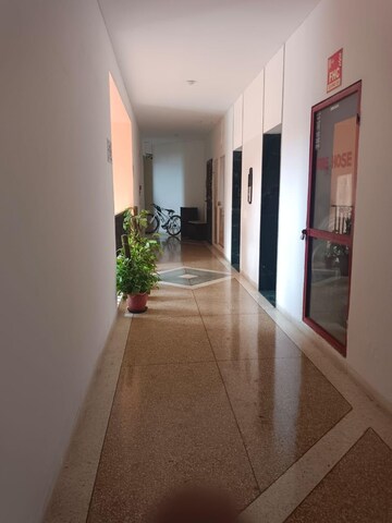 Building Lobby in 3 BHK Apartment at DLF The Wellington Estate, Dlf Phase V – for Sale