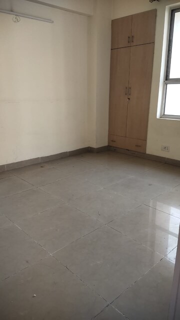 Room in 2 BHK Apartment at Eros Wembley Estate, Sector 50 – for Rent