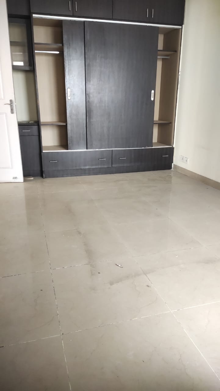 2 BHK + Extra Room 1040 Sq.Ft. Apartment in Eros Wembley Estate