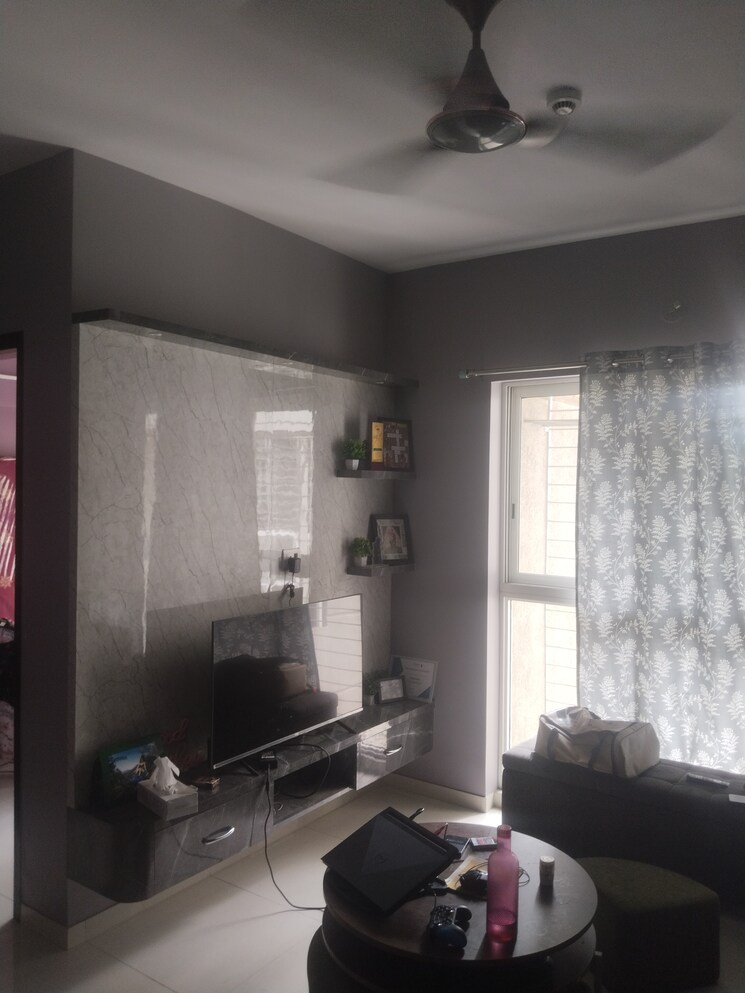 Living Room, lodha-amara 2 Bedroom 679 Sq.Ft. Apartment In Kolshet Road Thane 8883300