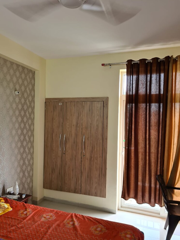 Bedroom, unitech-uniworld-gardens 3 Bedroom 2086 Sq.Ft. Apartment In Sector 47 Gurgaon 8883344