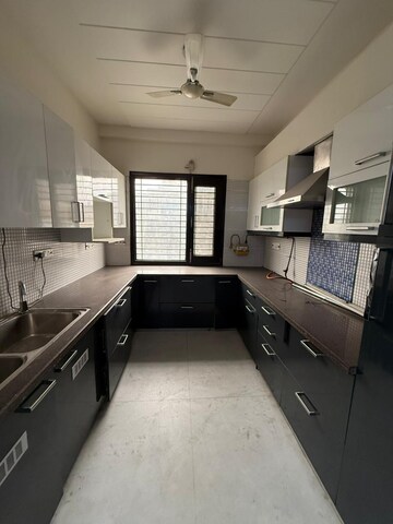Kitchen in 3 BHK Builder Floor at Paschim Vihar – for Rent