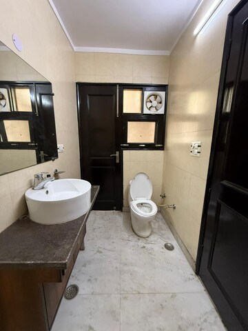 Master Bedroom in 3 BHK Builder Floor at Paschim Vihar – for Rent