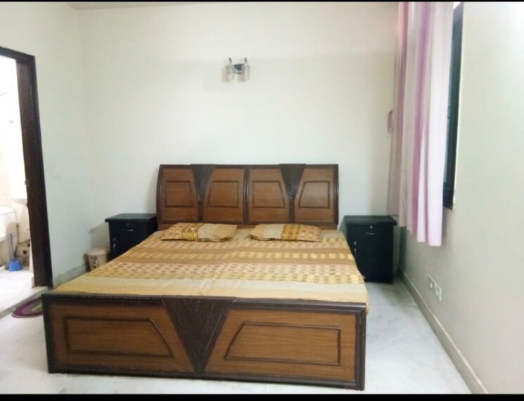 Bedroom, east of kailash 2.5 Bedroom 900 Sq.Ft. Builder Floor In East Of Kailash Delhi 8883518